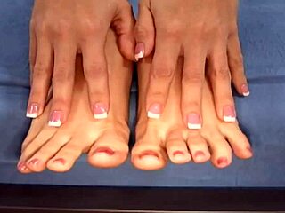 jenna haze uses her pretty feet for handjob and deepthroat on studs big cock