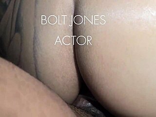 Oh man, this video for subscribers got posted by mistake... enjoy the full 100% anal tasting with that novinha's big bunda on Nokia Bolt!