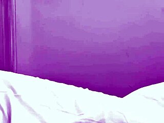 Amateur Colombian Girl Masturbates In Bedroom Every Morning