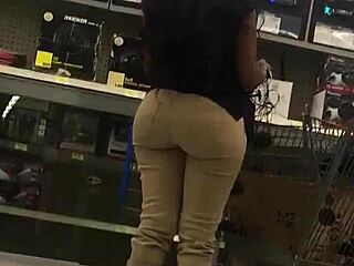 I spotted this amazing big booty at Walmart and couldn't look away