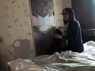 Romantic daytime encounter with a mature Japanese office lady leads to intimate coupling