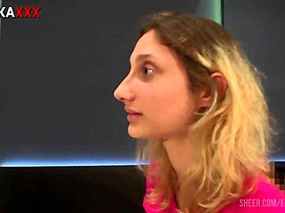 Hey Sadira hotwife, why so molhadinha in those erotikaxxx behind-the-scenes shots?