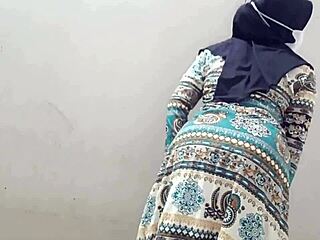 Neighbor wife bent over doggystyle fucked hard while husband works