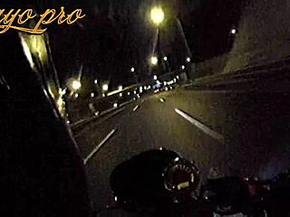 Massy Sweet изненадва съквартиранта Payo Pro в душа с мокро духане ръчна работа дълбоко гърло и глътане на сперма