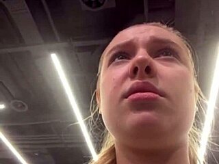 Creampie Squirt Fingering Fat Teen Pussy Outdoor Public