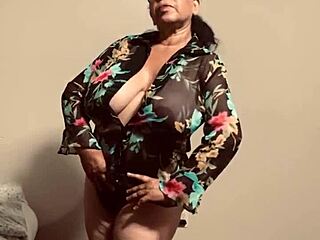 Close-up pussy fingering leads to intense wet masturbation cumshot