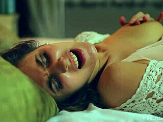 Puffy-nippled milf rubs pussy wildly!