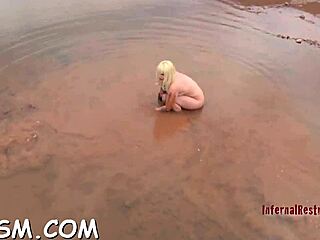 Damn this hardcore blowjob is wild she's taking it balls deep with ease 😱🍆💦