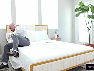 ROOMMATE'S BF SLAMS MY CUNT During VR Game