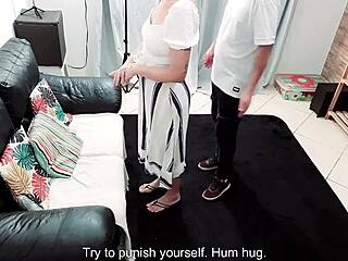 Slechte poetsvrouw geslagen geneukt met zaad op gezicht in garage