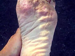 you love these dirty calloused barefoot soles right?