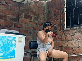 hey, my slutty neighbor flashes her pussy under that dress in the yard