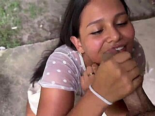 Dios Mio Studentin lässt Prof sie ficken erwischt beim Klamottenklauen auf Hinterhof