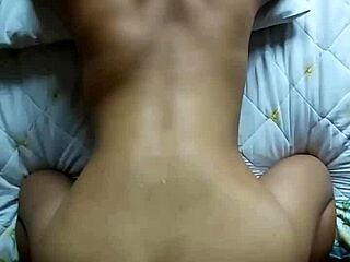 el amigo de mi esposo me folla como puta y se siente tan rico 🔥💦