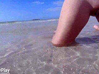 Sweet Shaved Pussy Sprays Juicy Piss in Water!