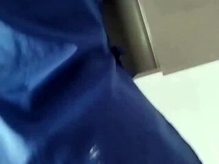 mi jefe me pide que le chupe la polla y en mi trabajo 😈🍆💦🔥