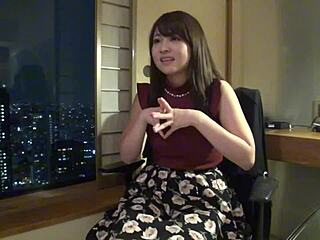 emiri's maid blowjob turns into deep orgasmic pounding