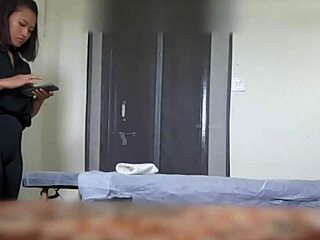 Massage girl hesitates on cock handjob happy ending but strokes after convincing