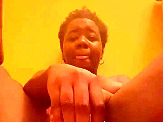 i'm soakin wet talkin dirty rubbin my ebony pussy with toys full vid