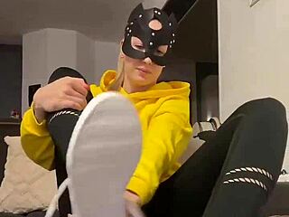 WOW! Barefoot Dirty Socks Feet Nike Smelly Fetish Delight!