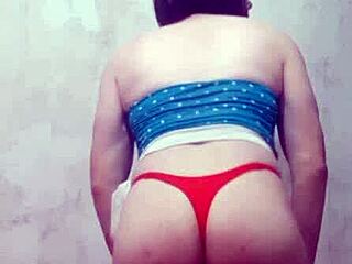 Watch carolcross twerk in thong panties crossdressing?
