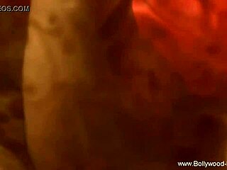 Exotic oriental babe shakes her sexy teasing belly dance so hot!