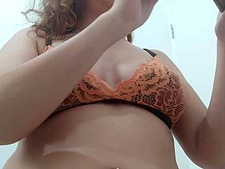 me chattin n gettin ready for work showin off my tits n ass