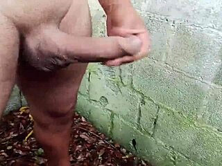 Yuri Gaúcho Jerks Massive Hairy Cock Relieving Intense Urge