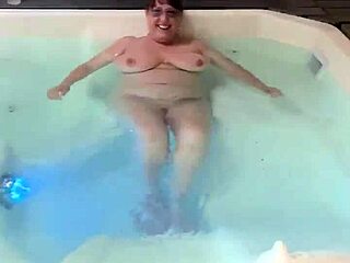 WOW! CHECK OUT THESE MASSIVE NATURAL DDD HUGE TITS BOUNCING WILD!