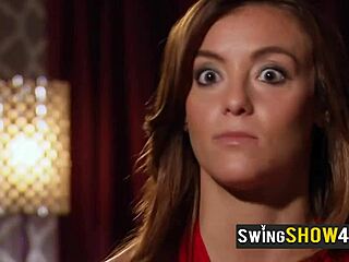 Wisten Deze Kleine 18+ Swinger Babes Dat Hun Stoom Massages Recht Naar Orgy Leidden