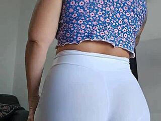 treino caseiro flashing my hot body for comedores 👅💦