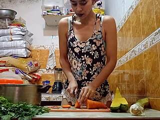 un dos tres mi primer tutorial de cocina peruvian latina slurps big cock licks balls then fucked hard cum surprise 😋💦🍆