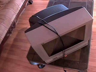 burglars escape by double penetrating lingerie brunette's tight ass in hardcore threesome dp