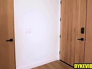 i never thought my stepdaughter's friend would lick my milf pussy like this