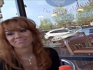 hey sexy milf wanna fuck on that bed now?