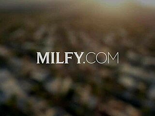 paris lincoln's tattooed milf ass takes deep anal doggystyle facial rimjob