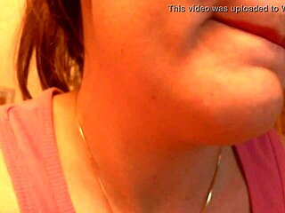 Super Italian Tongue Fetish Video Delivers Amazing Pleasure Close-Up