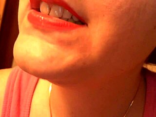 Super Italian Tongue Fetish Video Delivers Amazing Pleasure Close-Up