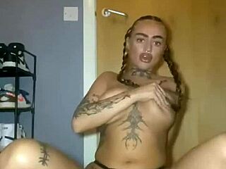 that slutty goth teen fingers her huge ass and pussy till she squirts hard.