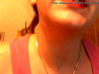 Super Italian Tongue Fetish Video Delivers Amazing Pleasure Close-Up