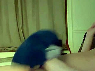 infamous1182 emerges as captivating amateur in homemade daily life scenes