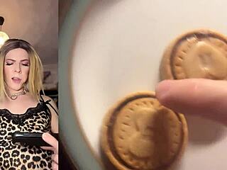 Jessica Bloom's Huge Cock Edges Then Cums on Cookie