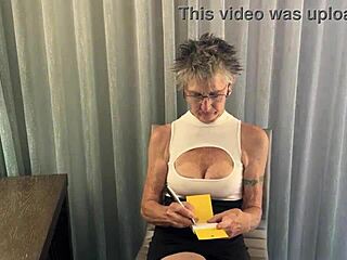 As real secretary i always fucked my boss on the job