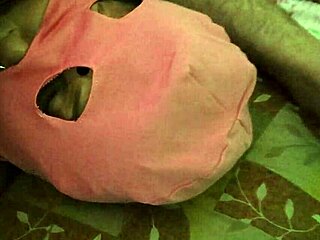 indian aunty moans during erotic oil ass massage then nephew fingers to squirting climax