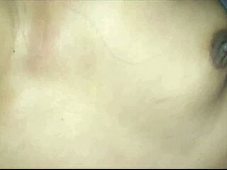 mi novia colegiala gime de placer en su primer anal casero con mi verga