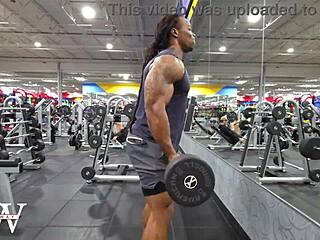 dreads bodybuilder fullbody workout routine muscular tattoo fitness