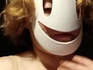 Horny webcam wife spreads wet pussy solo for homemade thrills