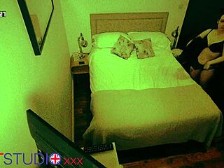 Voyeur Couple Pounds Big Ass in Airbnb Doggystyle