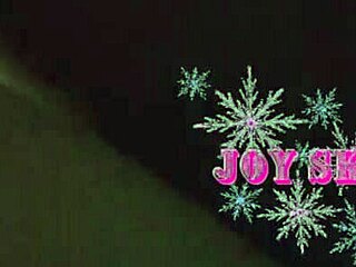 Curvy tattooed novinha's swollen hairy pussy leaks from Curitiba gallery!