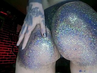 big curvy butt oiled massage with colorful glitters